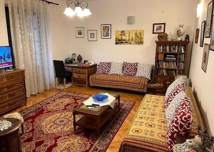 Noemi City Apartments