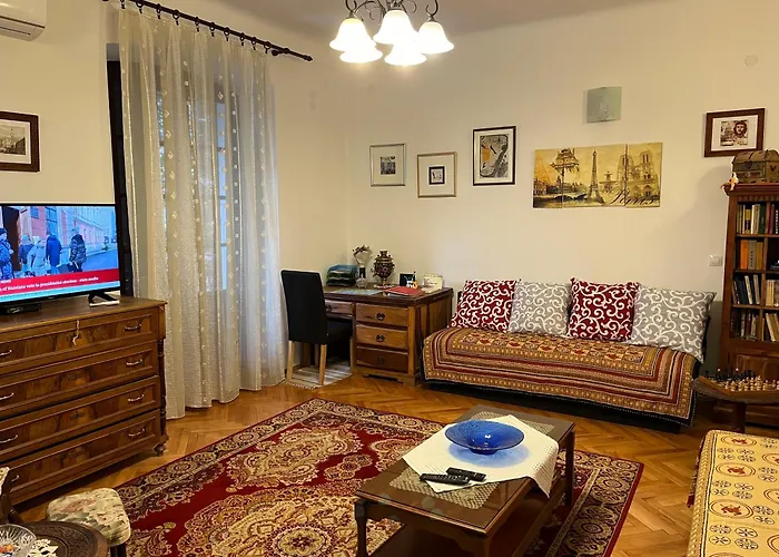 Noemi City Apartments