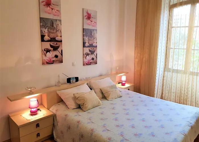 Noemi City Apartments